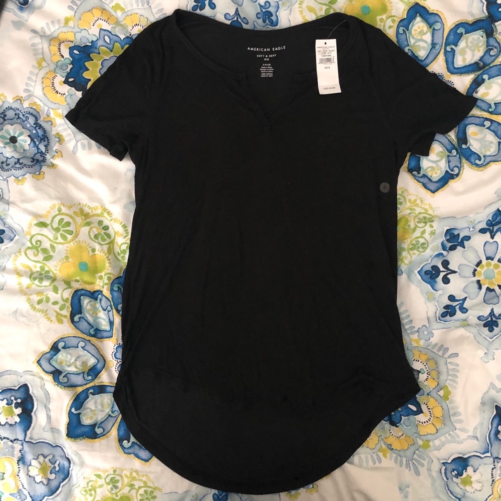 American Eagle soft, ribbed t-shirt